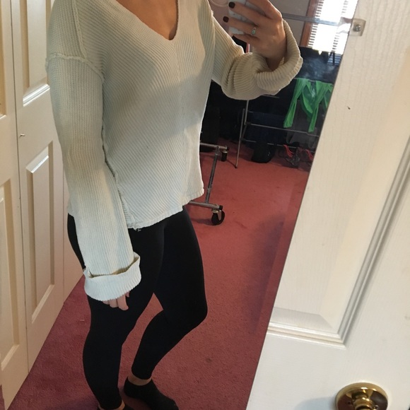 Sweater - Picture 1 of 2